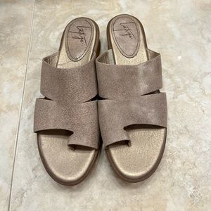 Latino sandals
